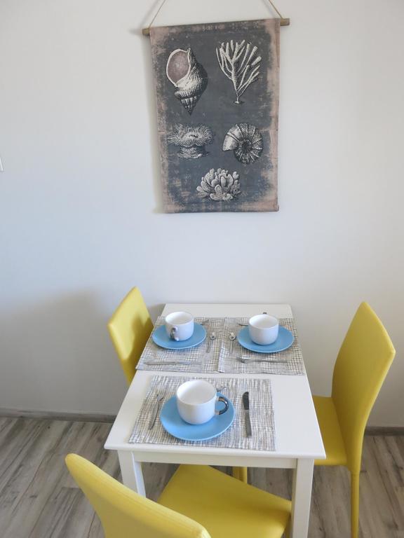 Pantheon Aparthotel Hriszí Aktí Haniá Szoba fotó